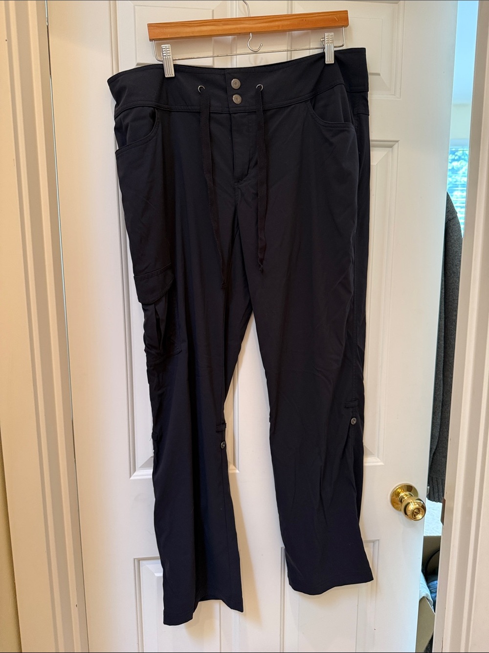 Columbia Black Omni-Shield HIKING Utility Pants - 16w